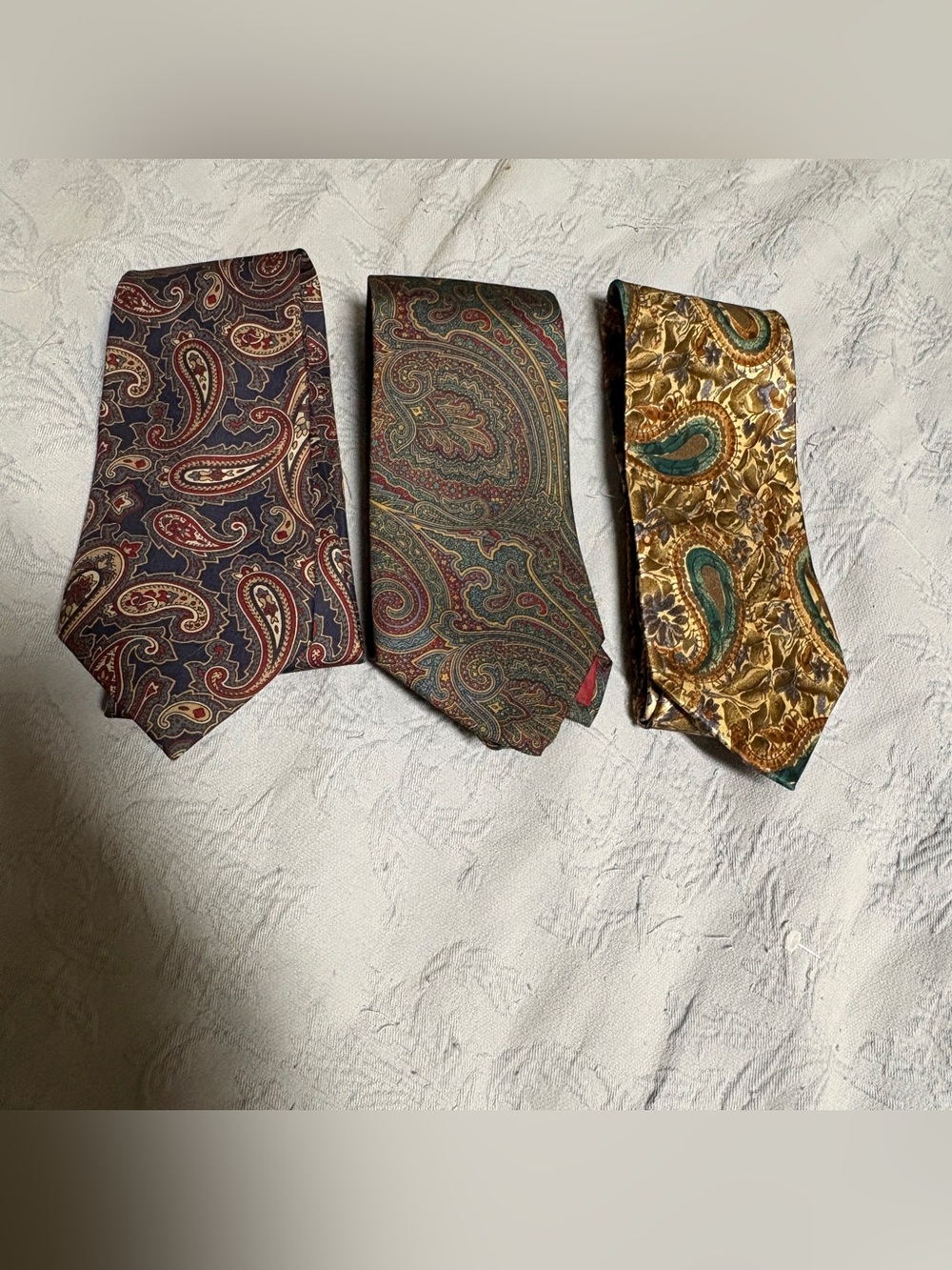 Vintage Silk Paisley Necktie Lot 3 Halston Geoffrey Beene Harve Benard USA